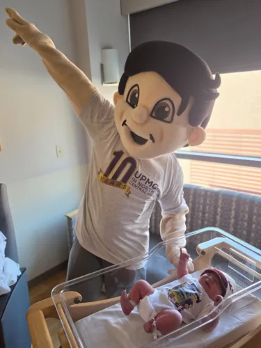 Batter up! UPMC Magee-Women's welcomes little ones to the line up